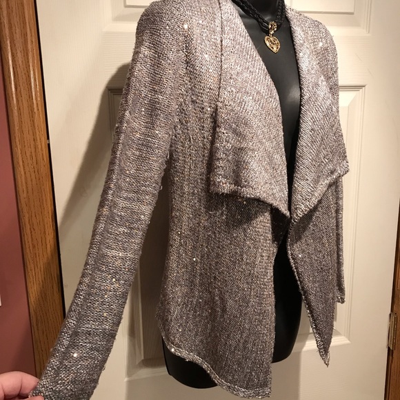 Sweater - Picture 2 of 4